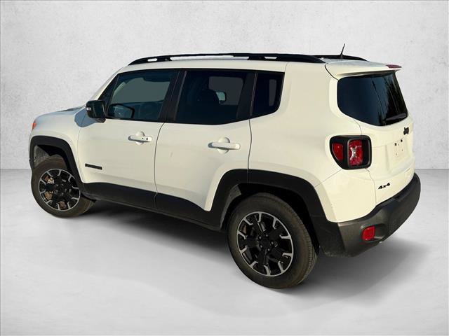 Used 2023 Jeep Renegade Latitude AWD/4WD image 8