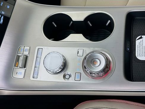 New 2026 Genesis GV70 2.5T Advanced image 15