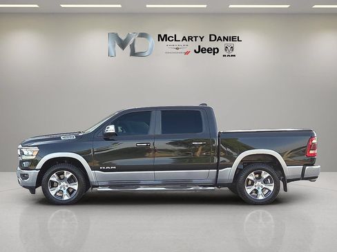 Used 2021 RAM 1500 Laramie AWD/4WD image 3