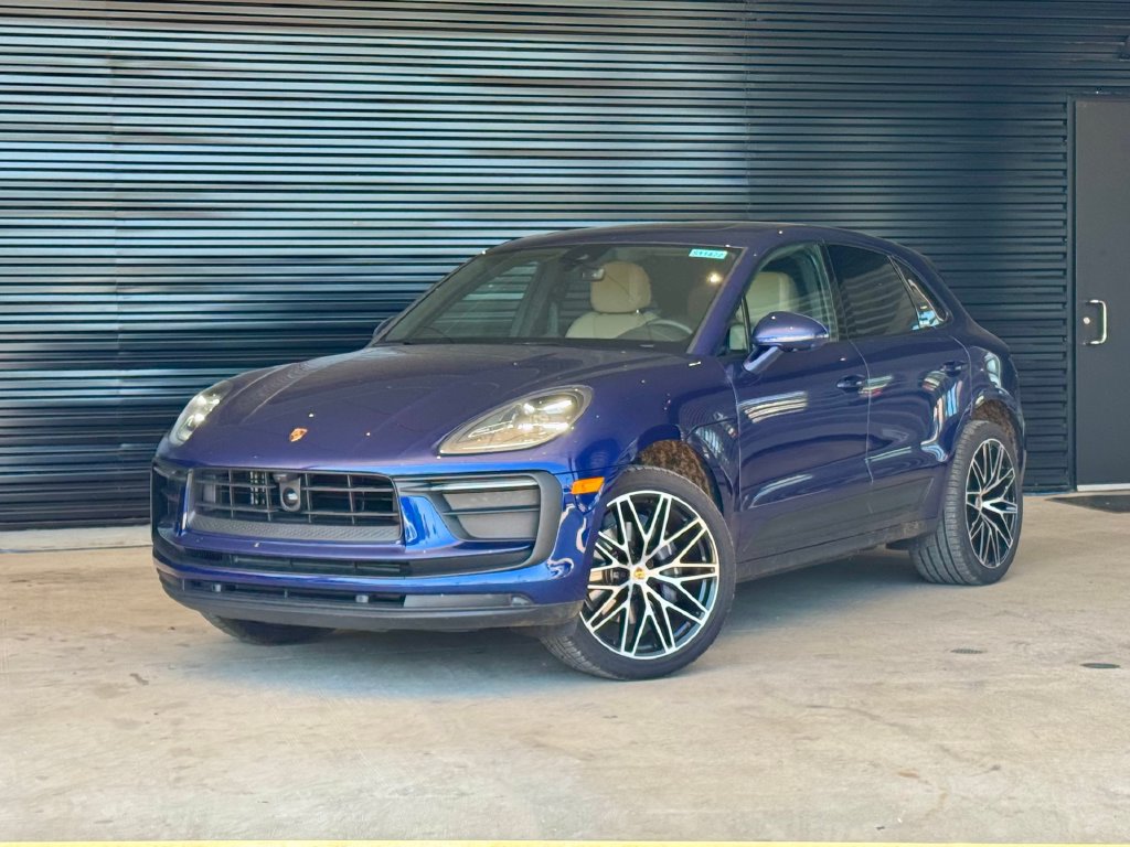 Certified 2026 Porsche Macan AWD/4WD image 1