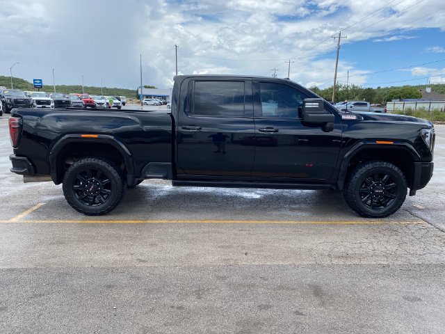 Used 2024 GMC Sierra 2500 AT4 w/ AT4 Premium Plus Package AWD/4WD image 7