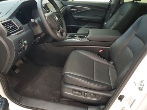 Certified 2024 Honda Ridgeline RTL image 19