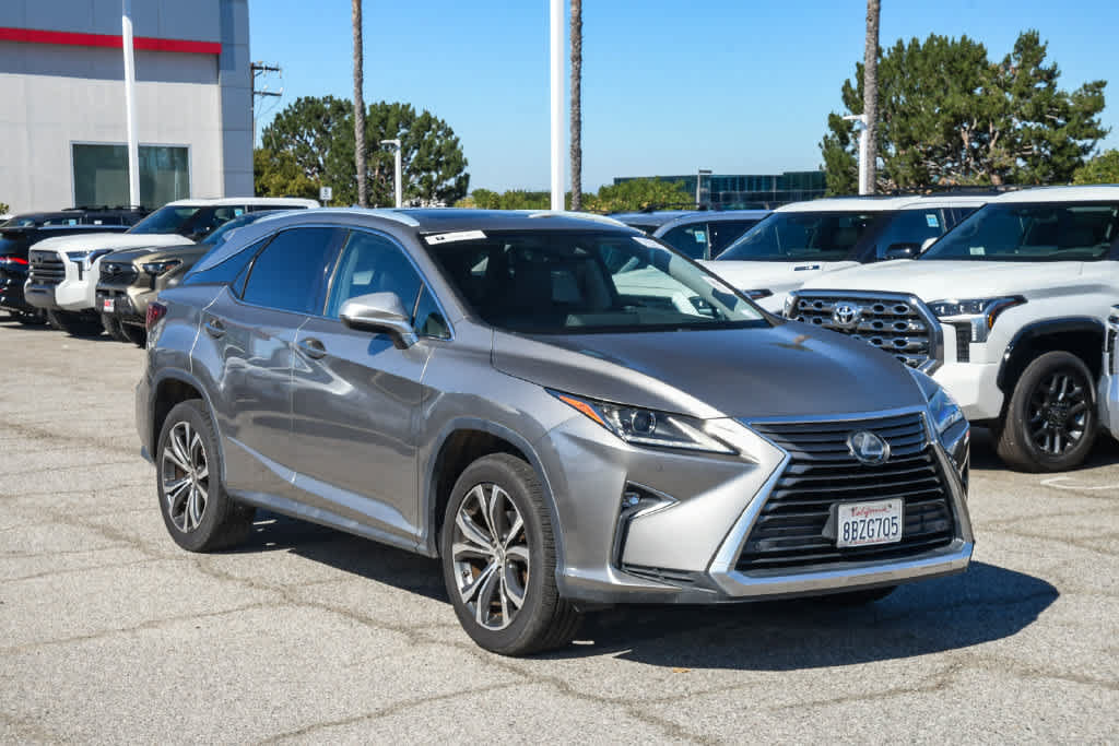 Used 2017 Lexus RX 350 FWD w/ Premium Package image 3