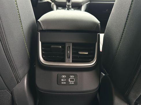 Certified 2025 Subaru Outback Onyx Edition AWD/4WD image 28