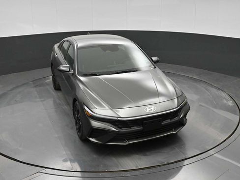 New 2026 Hyundai Elantra Sport FWD image 26