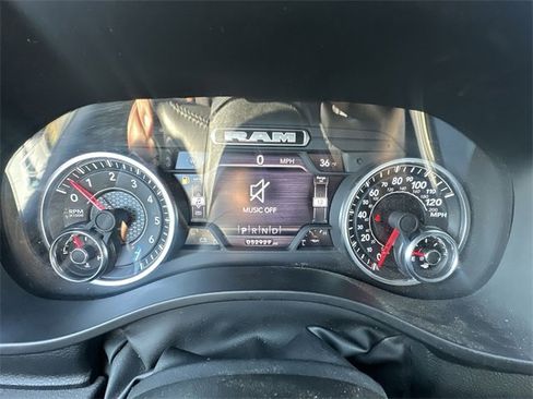 Used 2024 RAM 1500 Laramie image 10