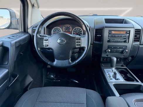 Used 2012 Nissan Titan SV w/ SV Value Truck Pkg RWD image 13