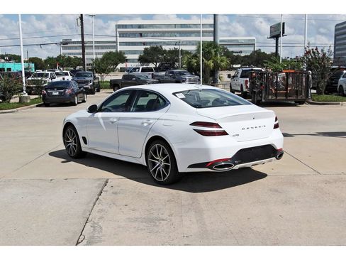 Used 2026 Genesis G70 2.5T RWD image 5
