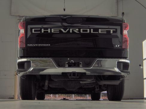 Used 2021 Chevrolet Silverado 1500 LT RWD image 10