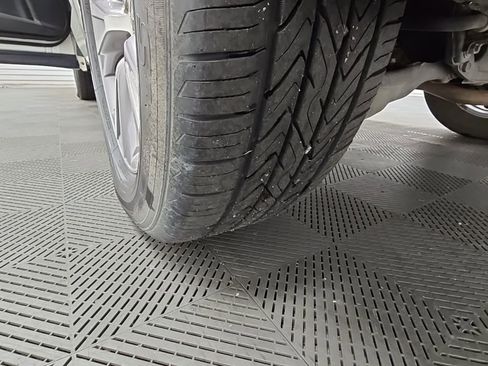 Used 2015 Toyota Highlander XLE image 47