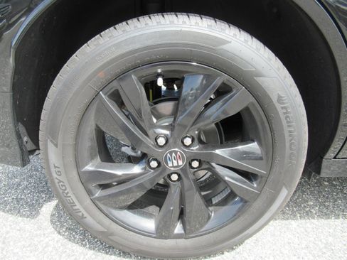 Used 2025 Buick Encore GX Sport Touring w/ Comfort Package FWD image 5