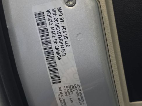 Used 2024 Chrysler Pacifica Limited FWD image 26