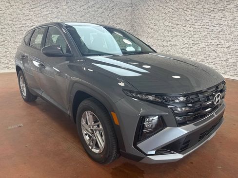 New 2026 Hyundai Tucson SE FWD image 1
