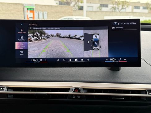 Used 2026 BMW iX xDrive45 w/ Premium Package image 29