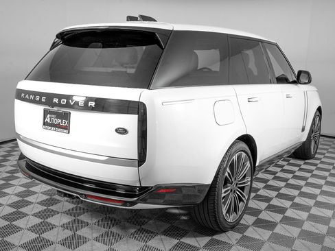 Used 2023 Land Rover Range Rover Autobiography AWD/4WD image 4
