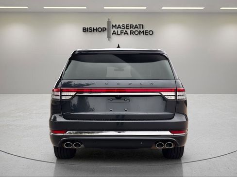 Used 2023 Lincoln Aviator Black Label Grand Touring AWD/4WD image 4