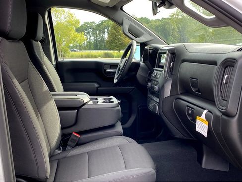 Used 2024 Chevrolet Silverado 1500 Custom RWD image 16