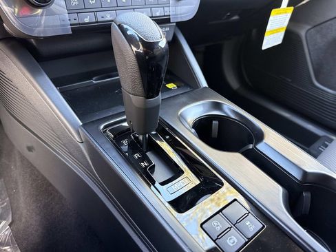 New 2026 Subaru Outback Limited image 32