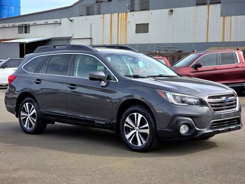 Used 2019 Subaru Outback 2.5i Limited image 1