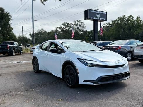 Used 2024 Toyota Prius LE image 8