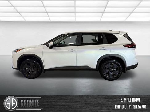 New 2026 Nissan Rogue SV w/ Cold Weather Package AWD/4WD image 2