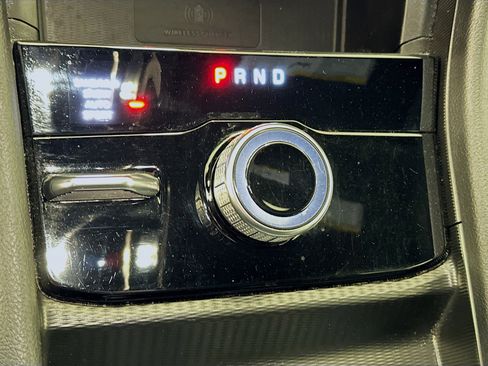 Used 2024 Jeep Grand Cherokee L Limited w/ Luxury Tech Group II image 25