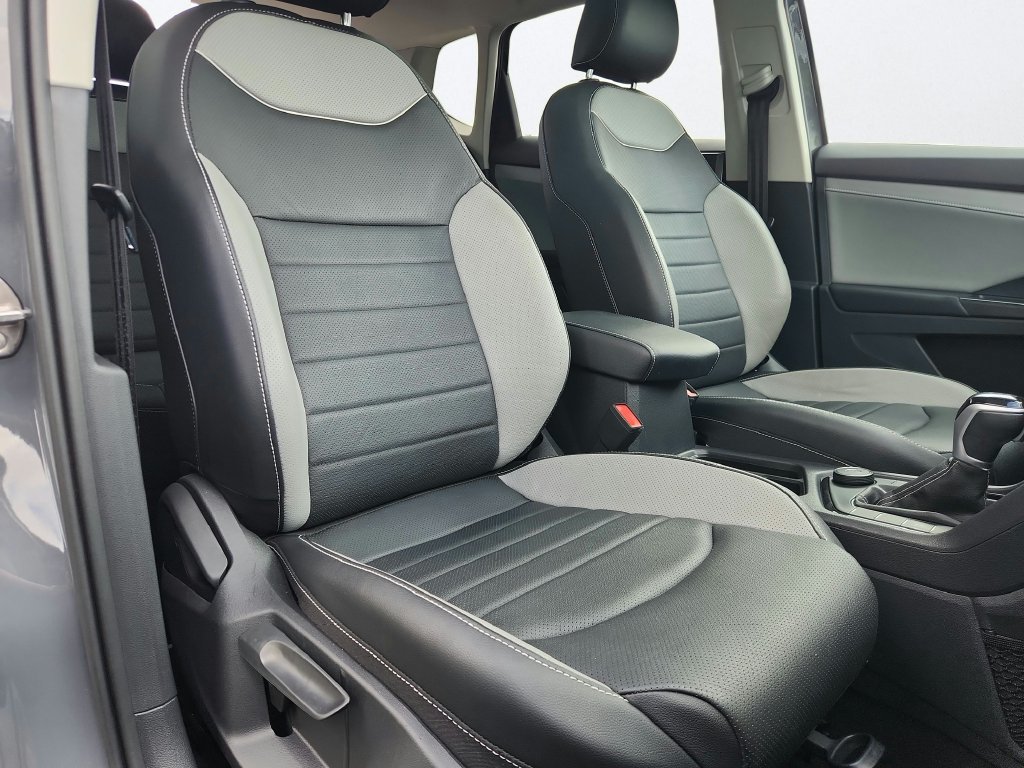 Certified 2023 Volkswagen Taos SEL AWD/4WD image 27