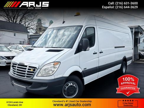 Used 2008 Freightliner Sprinter 3500 image 1