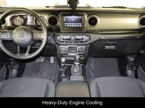 Used 2023 Jeep Gladiator Sport AWD/4WD image 13