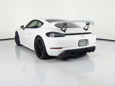 Certified 2022 Porsche 718 Cayman GT4 RWD image 3