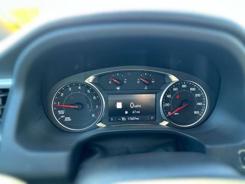 Certified 2023 GMC Acadia SLE w/ Driver Convenience Package image 12