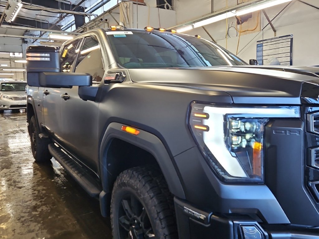 Used 2024 GMC Sierra 2500 AT4 w/ AT4 Premium Plus Package AWD/4WD image 1