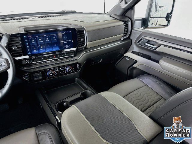 Used 2025 Chevrolet Silverado 2500 ZR2 w/ Technology Package AWD/4WD image 26