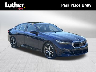 New 2026 BMW 550e xDrive w/ Executive Package