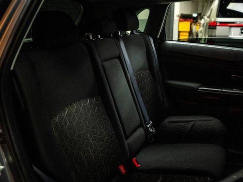 Used 2025 Mitsubishi Outlander Sport LE AWD/4WD image 11