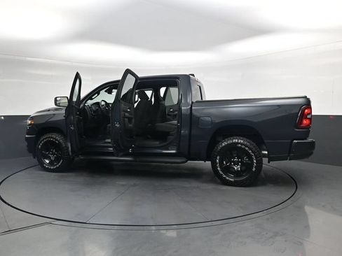 Used 2025 RAM 1500 Warlock AWD/4WD image 40