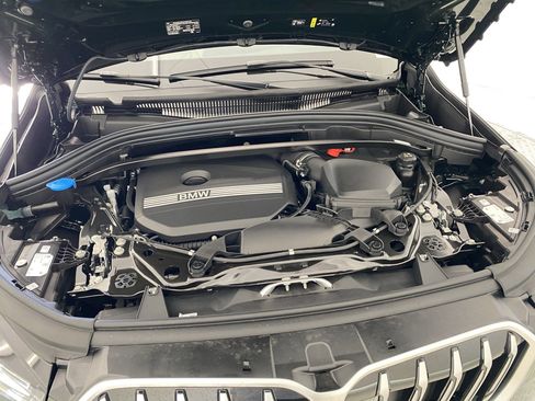 Certified 2025 BMW X1 xDrive28i w/ Premium Package image 32