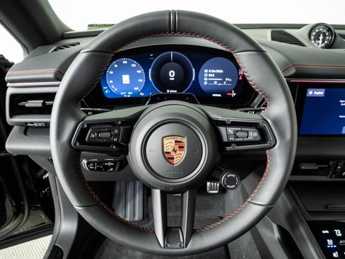 New 2026 Porsche Macan 4S Electric AWD/4WD image 9