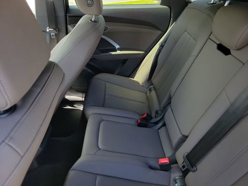 Certified 2025 Audi Q5 Premium w/ Convenience Package image 26