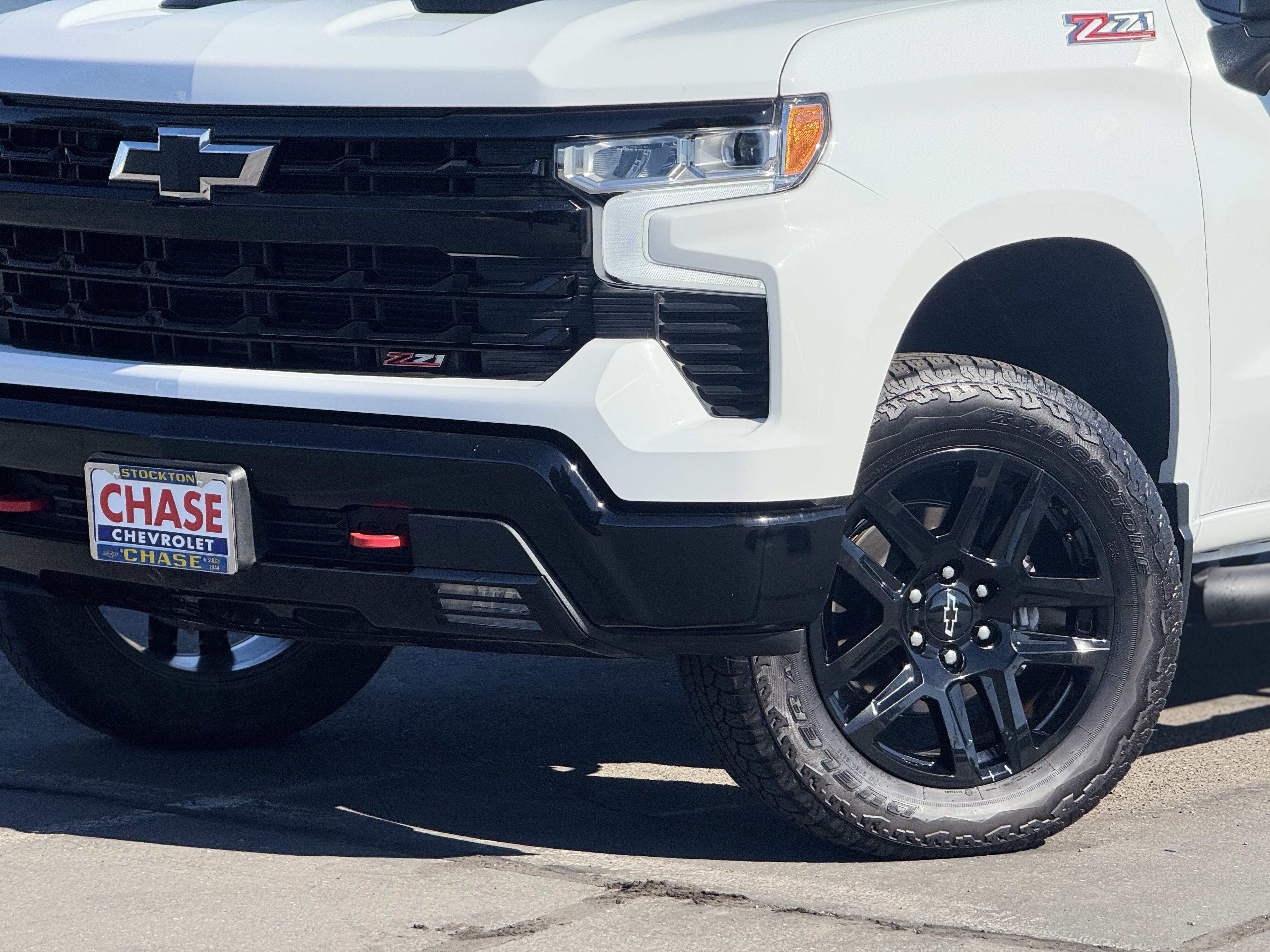 Used 2025 Chevrolet Silverado 1500 LT Trail Boss w/ Protection Package AWD/4WD image 3
