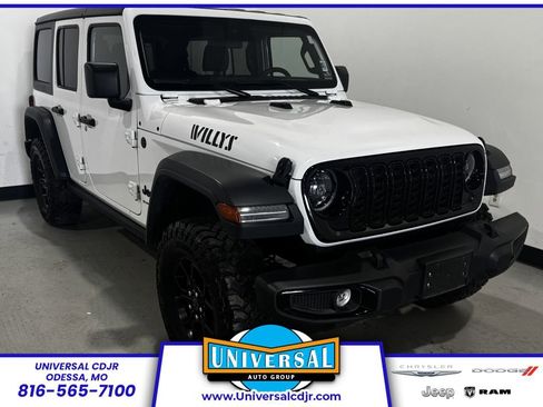 Used 2025 Jeep Wrangler Unlimited Sport AWD/4WD image 1