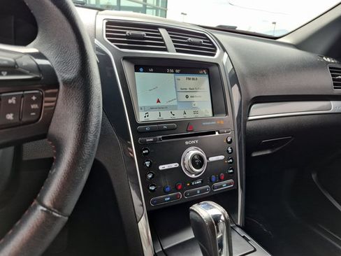 Used 2018 Ford Explorer Sport w/ Equipment Group 401A AWD/4WD image 14