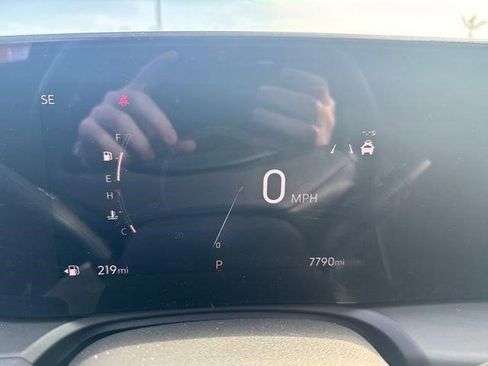 Certified 2025 Buick Encore GX Sport Touring image 14