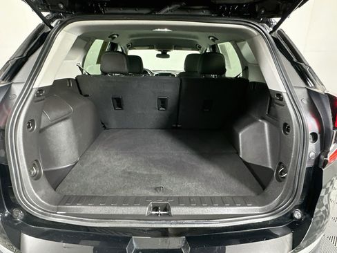 Used 2024 GMC Terrain SLE AWD/4WD image 26