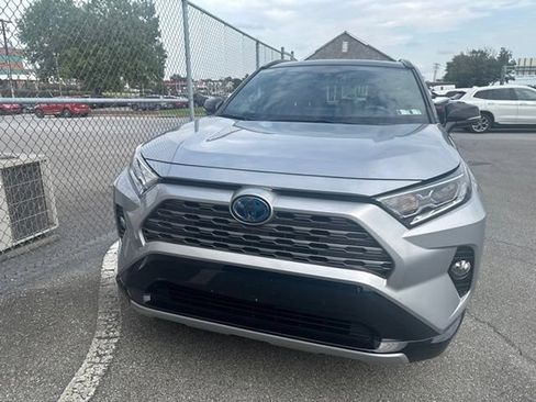 Used 2019 Toyota RAV4 XSE w/ Carpet Mat Package AWD/4WD image 3