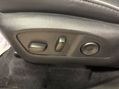 Used 2025 Buick Enclave Preferred image 37