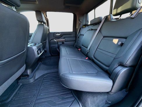 Used 2022 GMC Sierra 2500 Denali w/ Denali Ultimate Package image 19