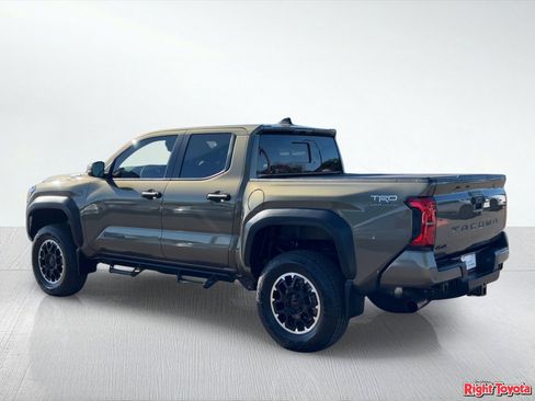 Certified 2025 Toyota Tacoma TRD Off-Road w/ TRD Off Road Upgrade Package image 4