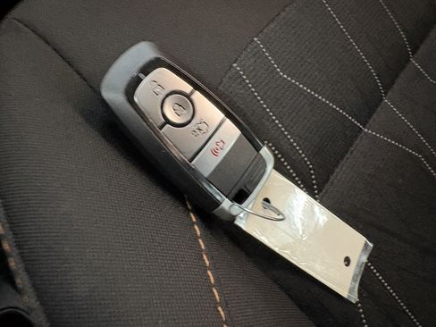 Used 2021 Ford EcoSport SE w/ SE Appearance Package image 22