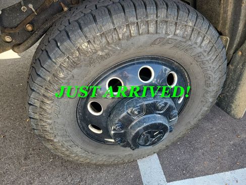 Used 2023 RAM 3500 Limited AWD/4WD image 4